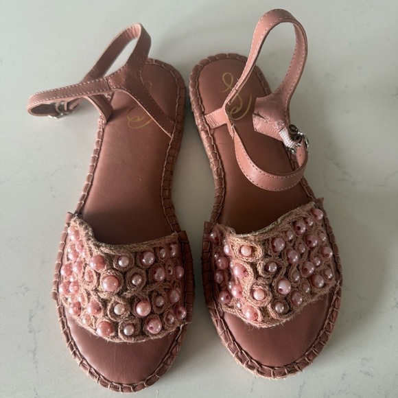 New Sam Edelman Girls Holly beaded pink Sandals Size: 4 - Picture 1 of 3